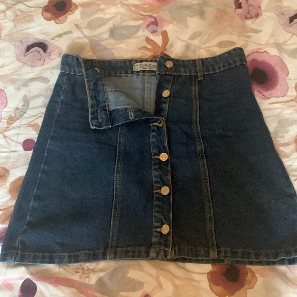 Short jeans skirt:Brand miss miss
